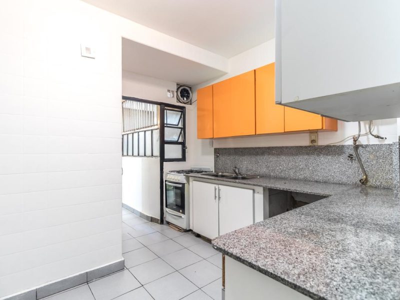 DEPARTAMENTO: SUPER AMPLIO, LUMINOSO Y COMODO
