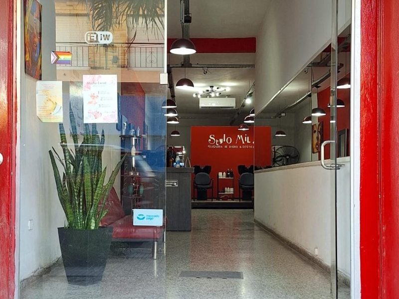 VENDO O PERMUTO FONDO DE COMERCIO// SALON DE BELLEZA