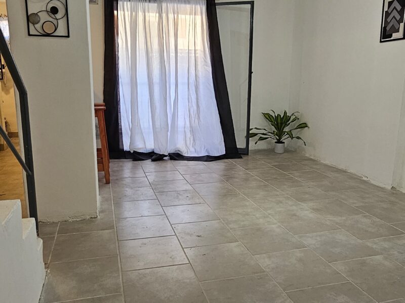 VENDO DPTO EN DUPLEX 3 AMB.
