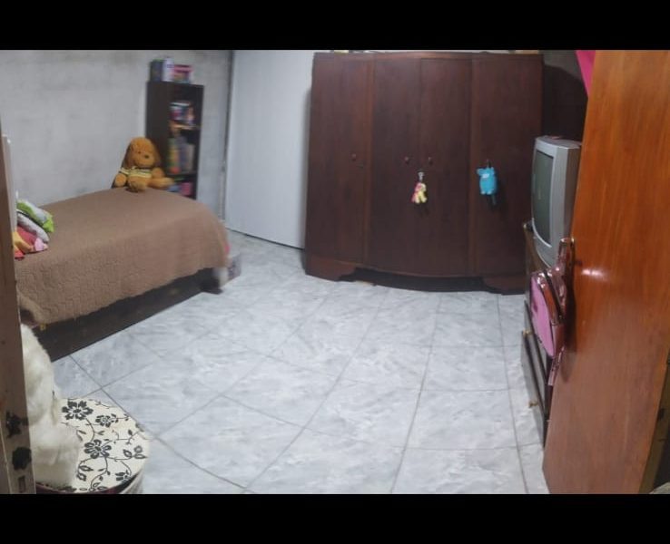 Vendo casa (con cesión de derechos posesorios)