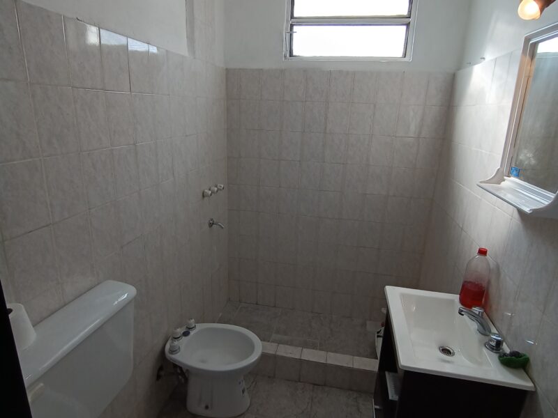 VENDO zona Bernal TOMO VEHÍCULO X PARTE DE PAGO