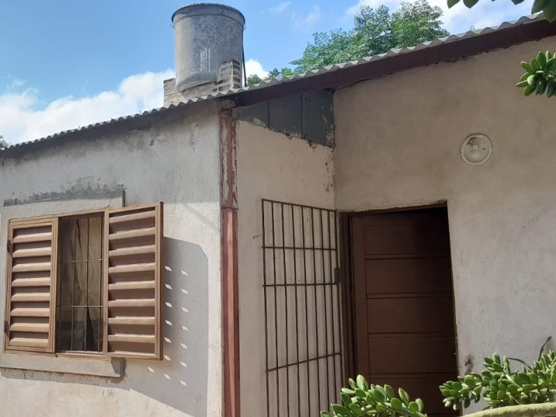 Vendo casa con título de Propiedad.