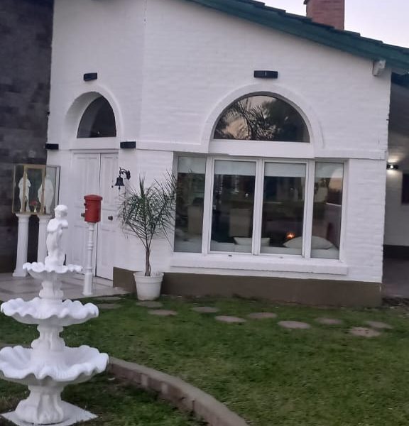 Dueño Vende . Importante casa en Country Boca Raton Pilar BsAs