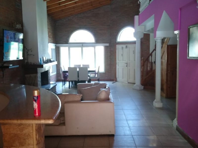 Dueño Vende . Importante casa en Country Boca Raton Pilar BsAs