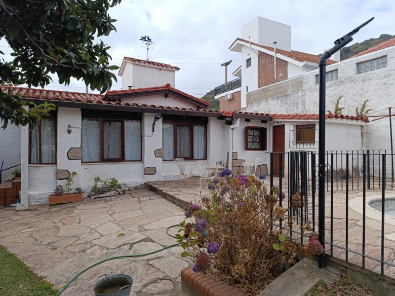 Venta de casa en villa Carlos Paz