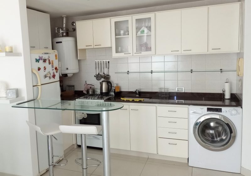 DUEÑO VENDE DUPLEX CONGRESO Impecable 2 amb c/patio. 67mt2 totales.