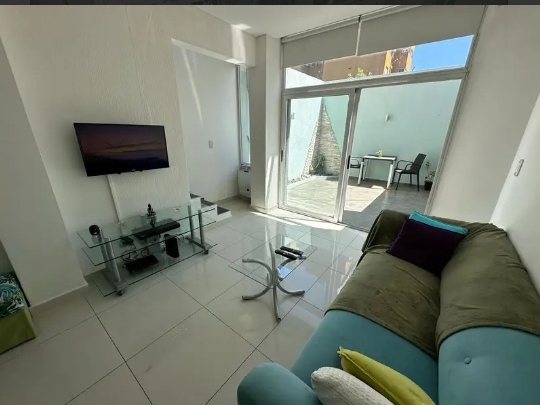 DUEÑO VENDE DUPLEX CONGRESO Impecable 2 amb c/patio. 67mt2 totales.