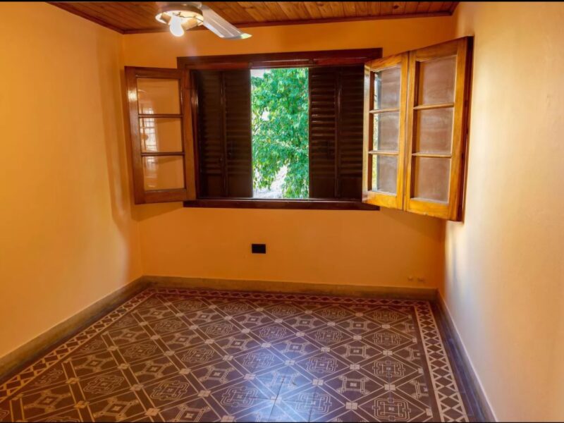 VENDO CASA 4 HABITACIONES