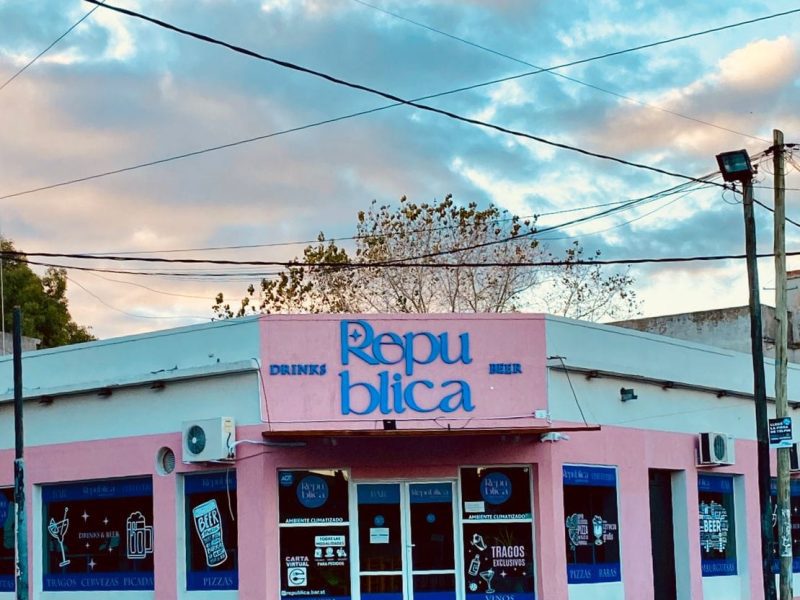 Vendo fondo de comercio Bar-Cafeteria