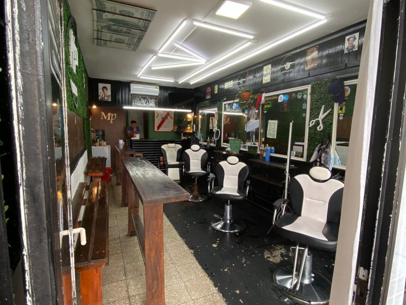 VENDO FONDO DE COMERCIO BARBERIA