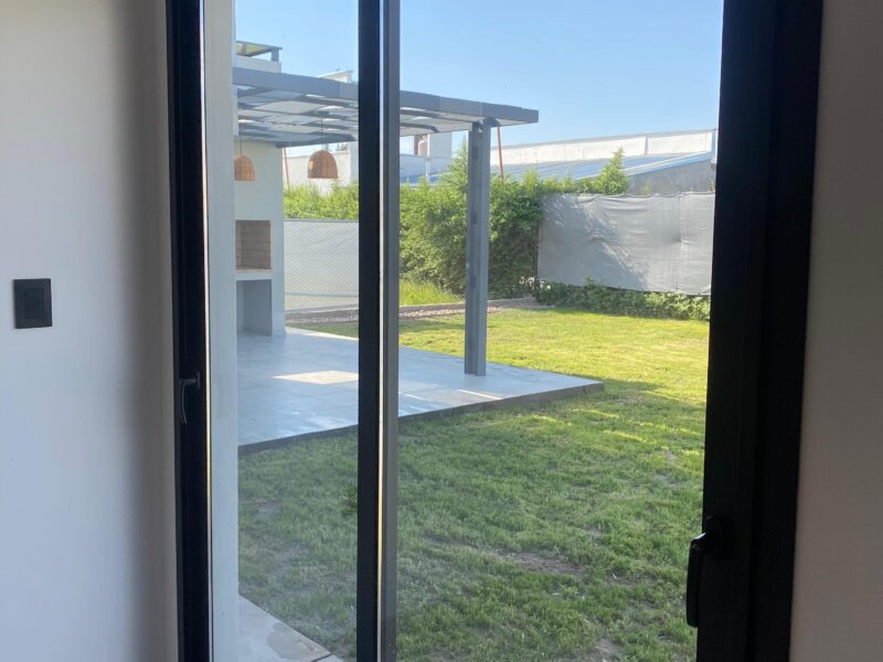 VENDO CASA A ESTRENAR