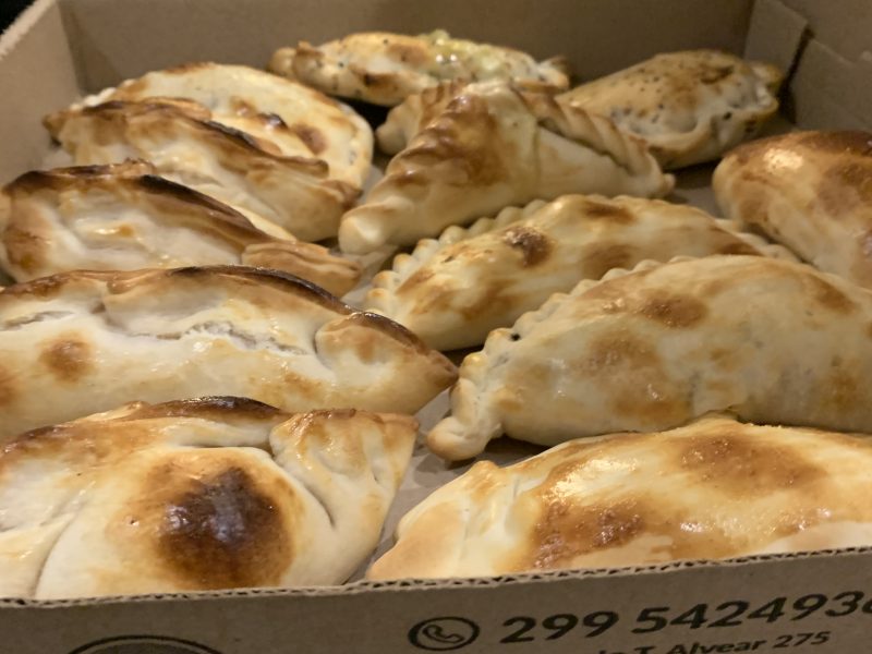 SE VENDE FONDO DE COMERCIO CASA DE EMPANADAS ARTESANALES Y PIZZAS A LA PIEDRA