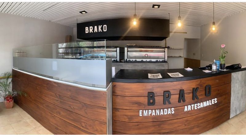 SE VENDE FONDO DE COMERCIO CASA DE EMPANADAS ARTESANALES Y PIZZAS A LA PIEDRA