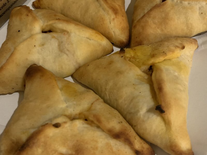SE VENDE FONDO DE COMERCIO CASA DE EMPANADAS ARTESANALES Y PIZZAS A LA PIEDRA
