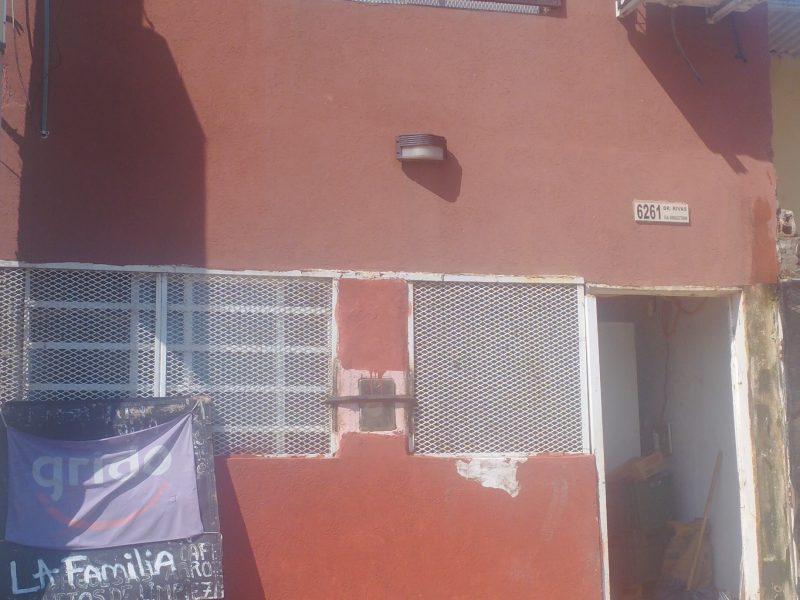 Casa 2 plantas con local