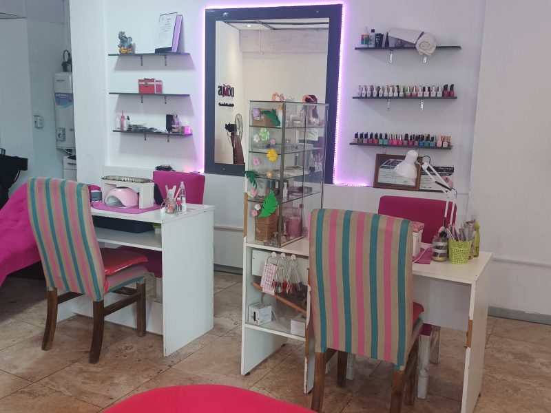 Vendo fondo de comercio Estética & peluquería