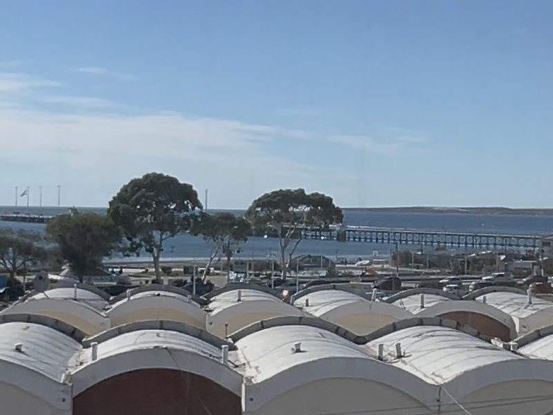 Departamento de tres ambientes en venta con linda vista al mar