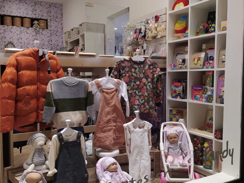STOCK COMPLETO LOCAL INDUMENTARIA INFANTIL Y JUGUETES