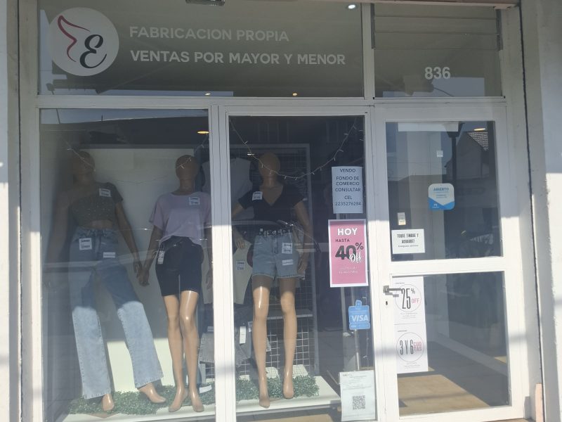 Excelente oportunidad! venta de marca, 4 años de antiguedad. Indumentaria Fem