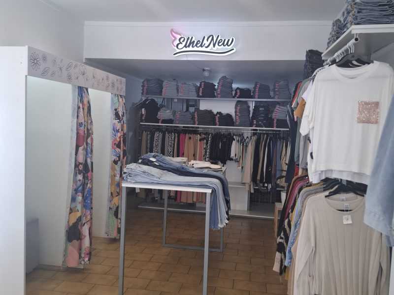 Excelente oportunidad! venta de marca, 4 años de antiguedad. Indumentaria Fem