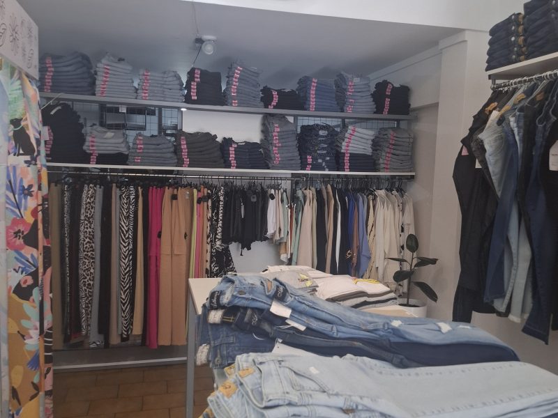 Excelente oportunidad! venta de marca, 4 años de antiguedad. Indumentaria Fem
