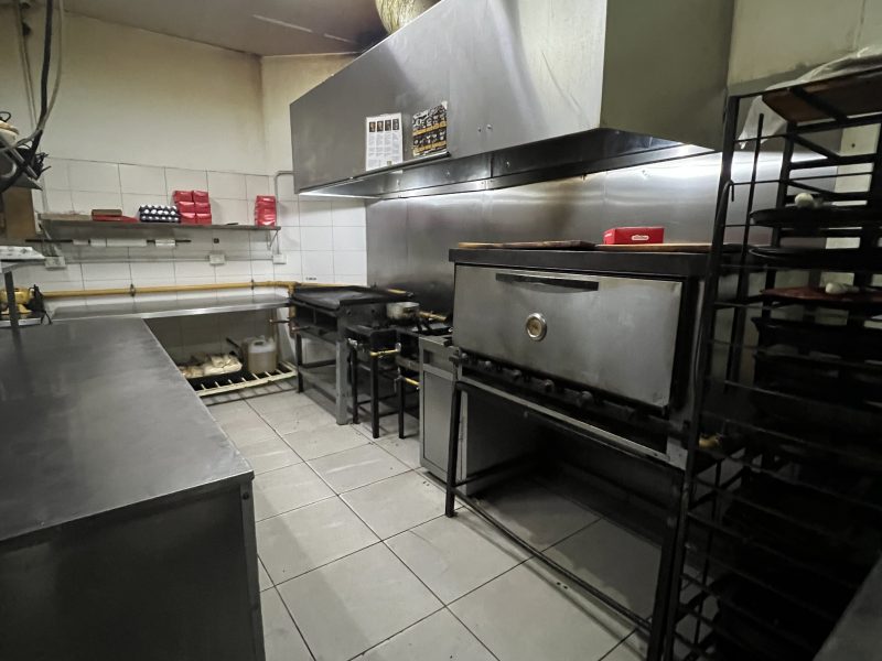 Pizzería y bar - FONDO DE COMERCIO ( 2 comercios unificados)
