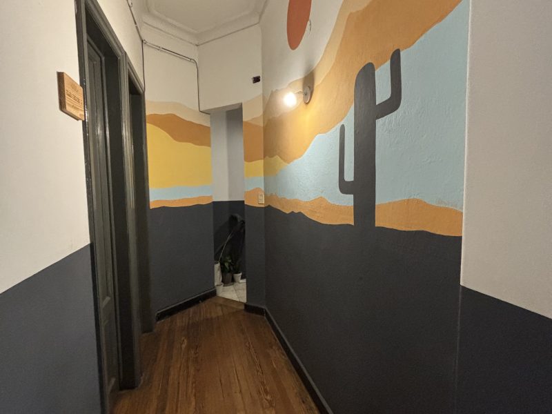 HOSTEL / HOSTAL