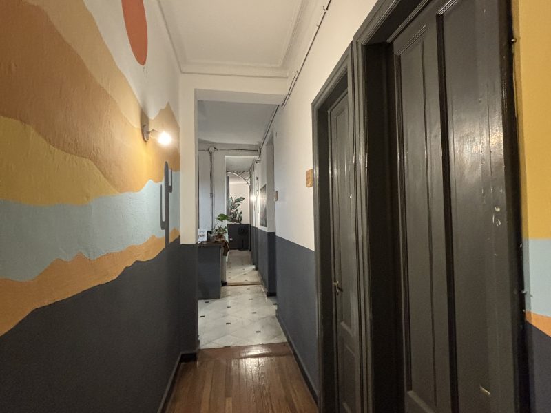 HOSTEL / HOSTAL