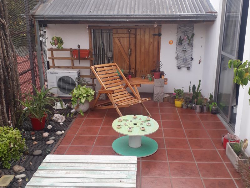 Casa 2 Plantas. Apto 2 familias ó Profesional.