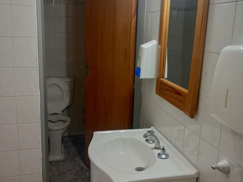 Oportunidad de inversión! Vendo Salón multiuso!!