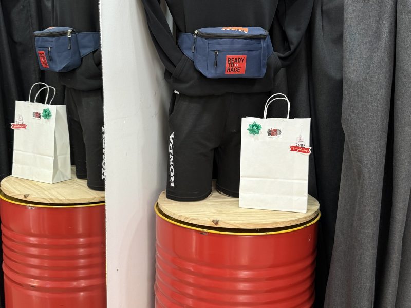 Última Vuelta Indumentaria, un local innovador sin competencias en la zona ni en
